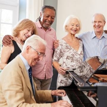 Quelles sont les différences entre résidence senior et maison médicalisée ?