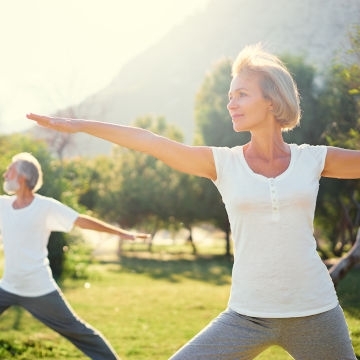 Les bienfaits du yoga et du sport pour les seniors en Brabant wallon